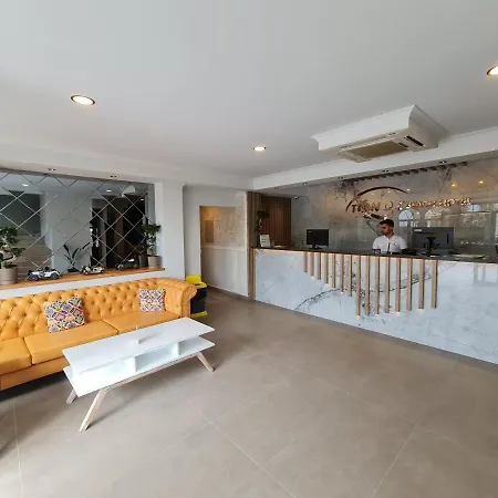 Tonoz Hotel