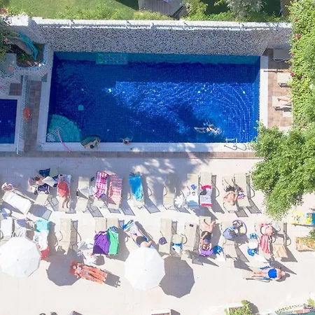 Hotel Tonoz 3*