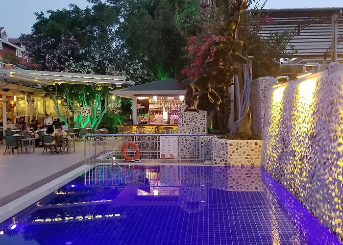 Tonoz 3* Ολουντενίζ