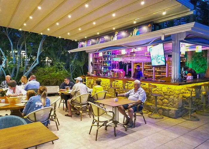 Tonoz Hotel 3*