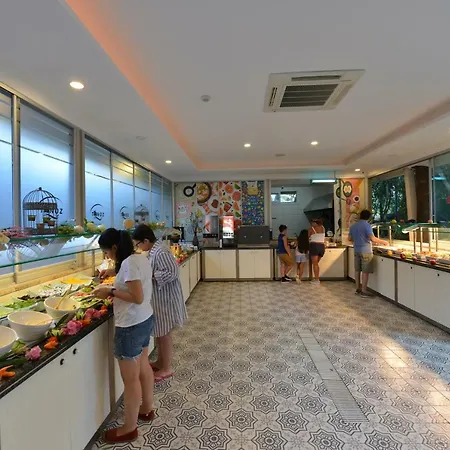 托诺兹海滩酒店 3* 厄吕代尼兹